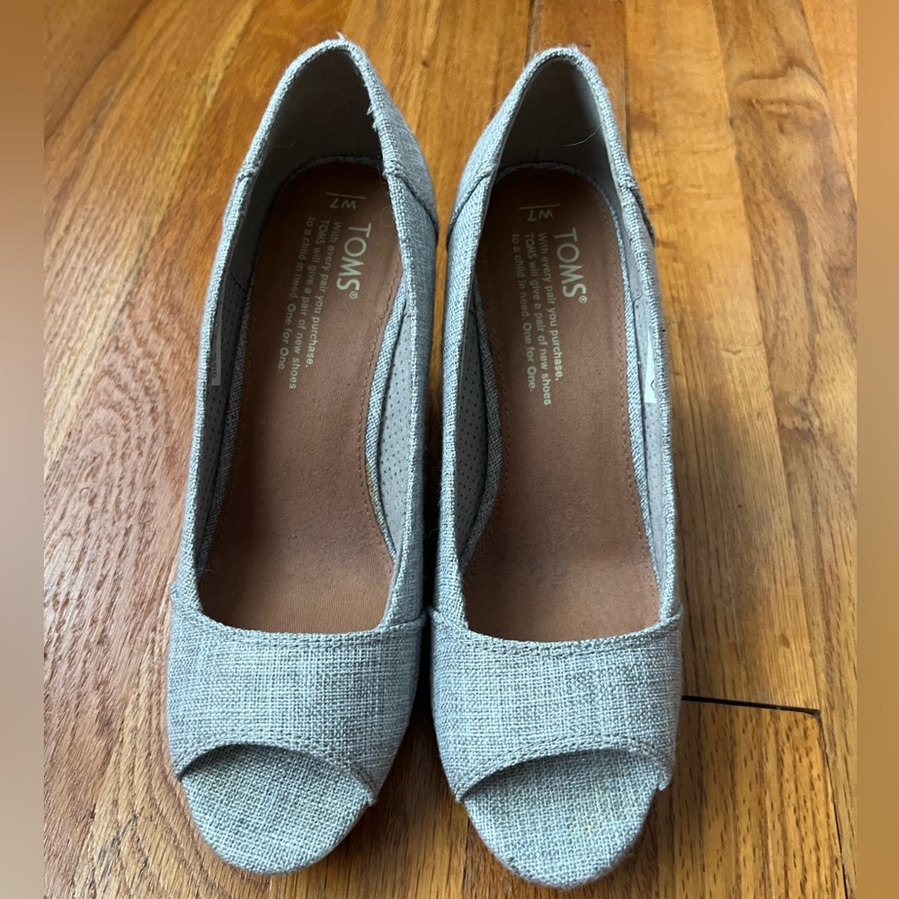 Toms Gray Wedge Heels with Peep-Toe Design